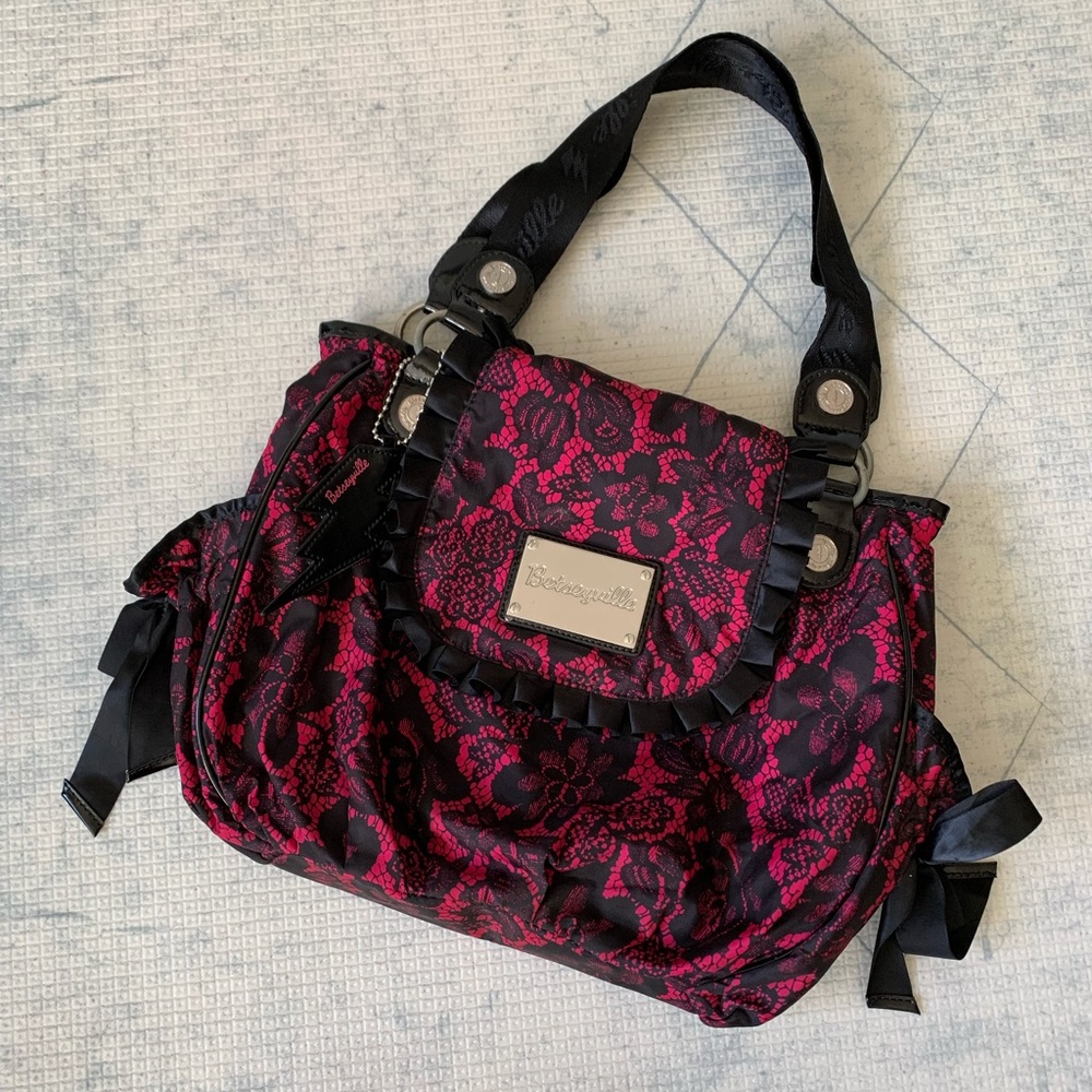 Betsey Johnson oversized lace print hot pink and black